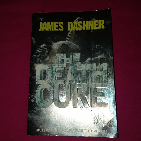 Books - Picture 4 of 5